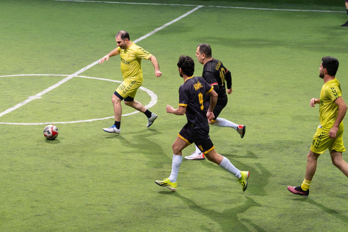 Yelo Bank əməkdaşları arasında futbol çempionatı keçirilib